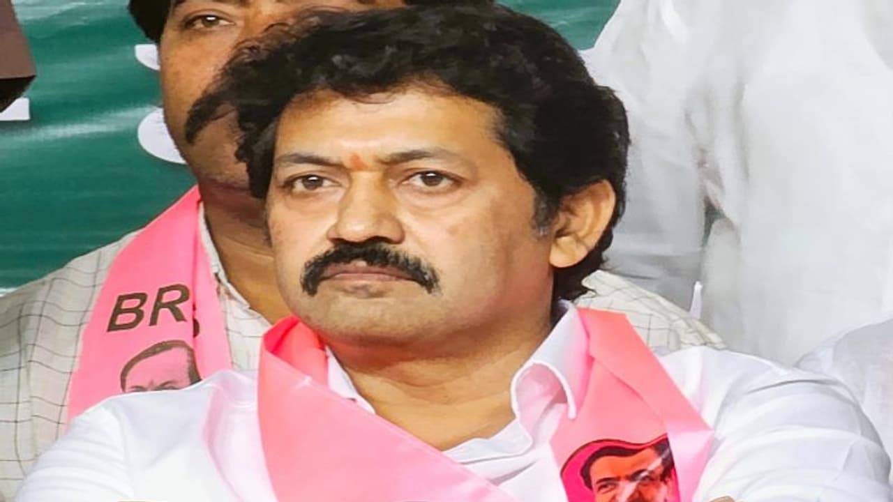 సికింద్రాబాద్ నుంచి జనగామకు లోకల్ ట్రైన్ మంజూరు చేయించాలి.. కిషన్ రెడ్డికి ఎమ్మెల్సీ పోచంపల్లి లేఖ.. సికింద్రాబాద్ నుంచి జనగామకు లోకల్ ట్రైన్ మంజూరు చేయించాలి.. కిషన్ రెడ్డికి ఎమ్మెల్సీ పోచంపల్లి లేఖ..