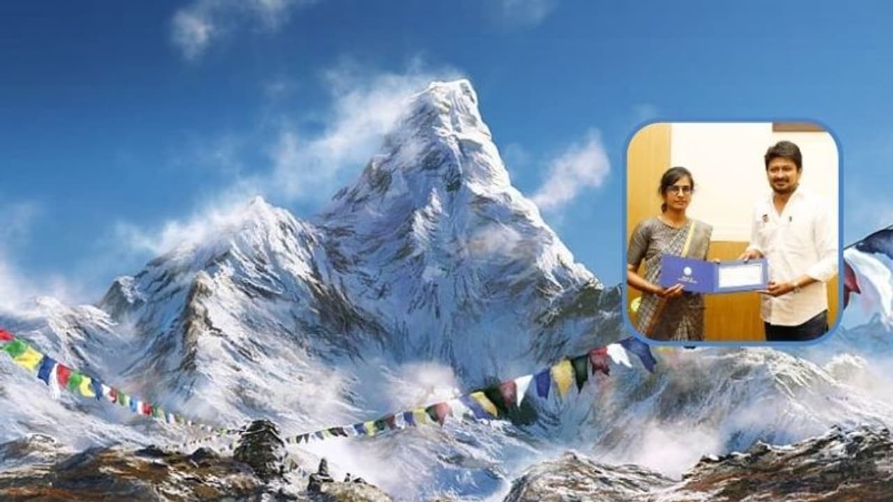 எவரெஸ்ட் சிகரத்தில் ஏறும் முதல் தமிழ் பெண்.. ஊக்கப்படுத்திய தமிழக அரசு !! எவரெஸ்ட் சிகரத்தில் ஏறும் முதல் தமிழ் பெண்.. ஊக்கப்படுத்திய தமிழக அரசு !!
