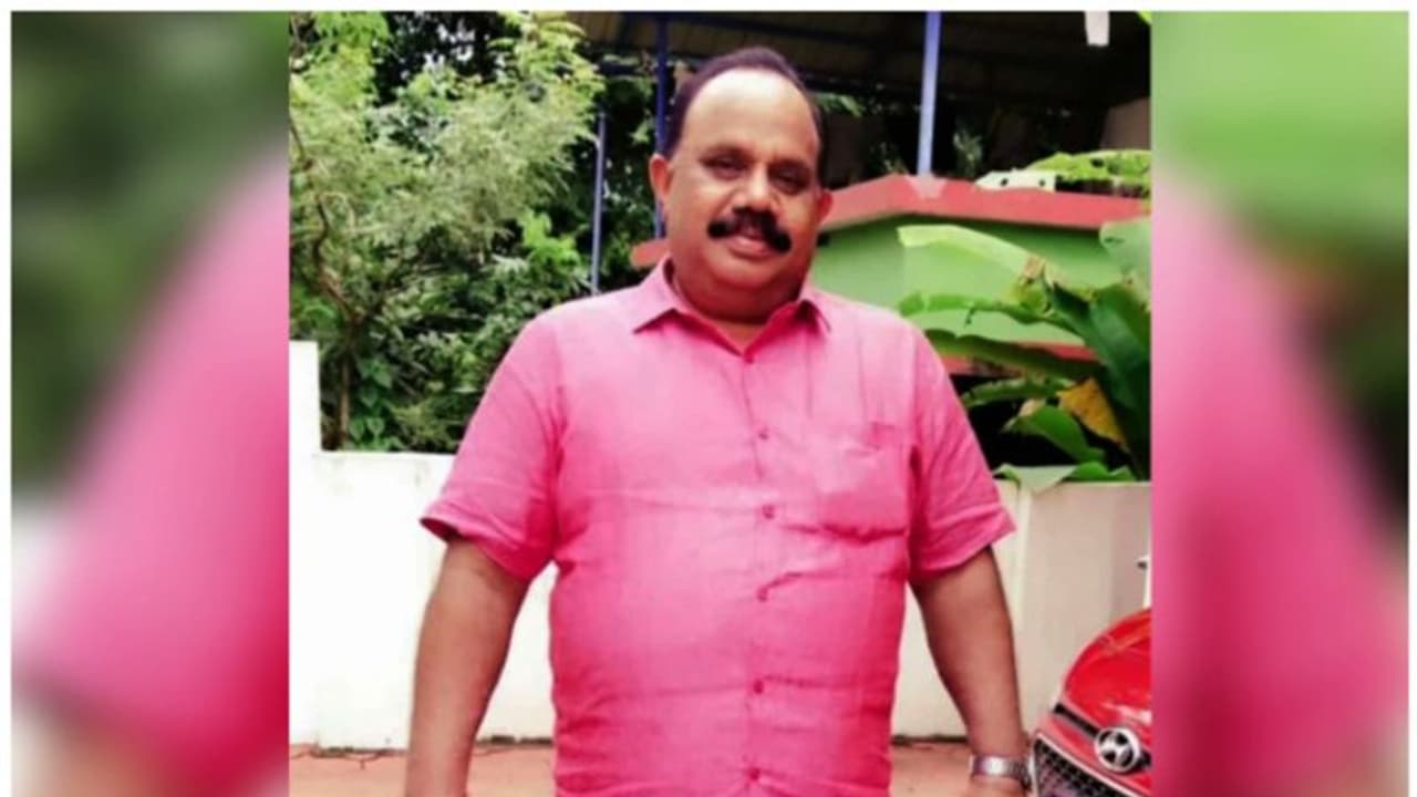 രക്തം ഛർദ്ദിച്ച് മരണം; ശശീന്ദ്രന്റെ ഉള്ളിൽ ചെന്ന വിഷാംശം ഏതെന്ന് കണ്ടെത്താൻ കഴിഞ്ഞില്ല; വിശദ പരിശോധന രക്തം ഛർദ്ദിച്ച് മരണം; ശശീന്ദ്രന്റെ ഉള്ളിൽ ചെന്ന വിഷാംശം ഏതെന്ന് കണ്ടെത്താൻ കഴിഞ്ഞില്ല; വിശദ പരിശോധന