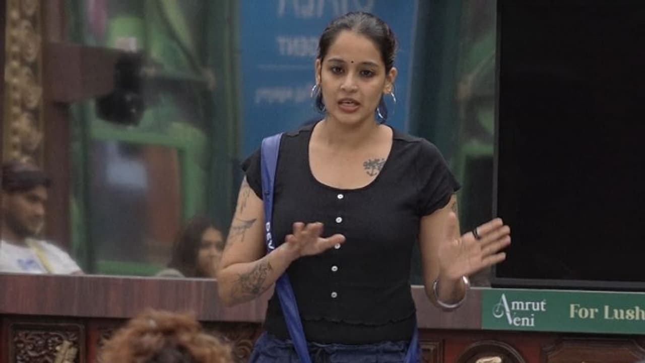 "ബിഗ്ബോസ് വീട്ടില്‍ നിന്നും ഒരിക്കലും പ്രതീക്ഷിക്കാത്ത പുറത്താകല്‍" ; ഞാന്‍ ഓക്കെയല്ലെന്ന് ദേവു