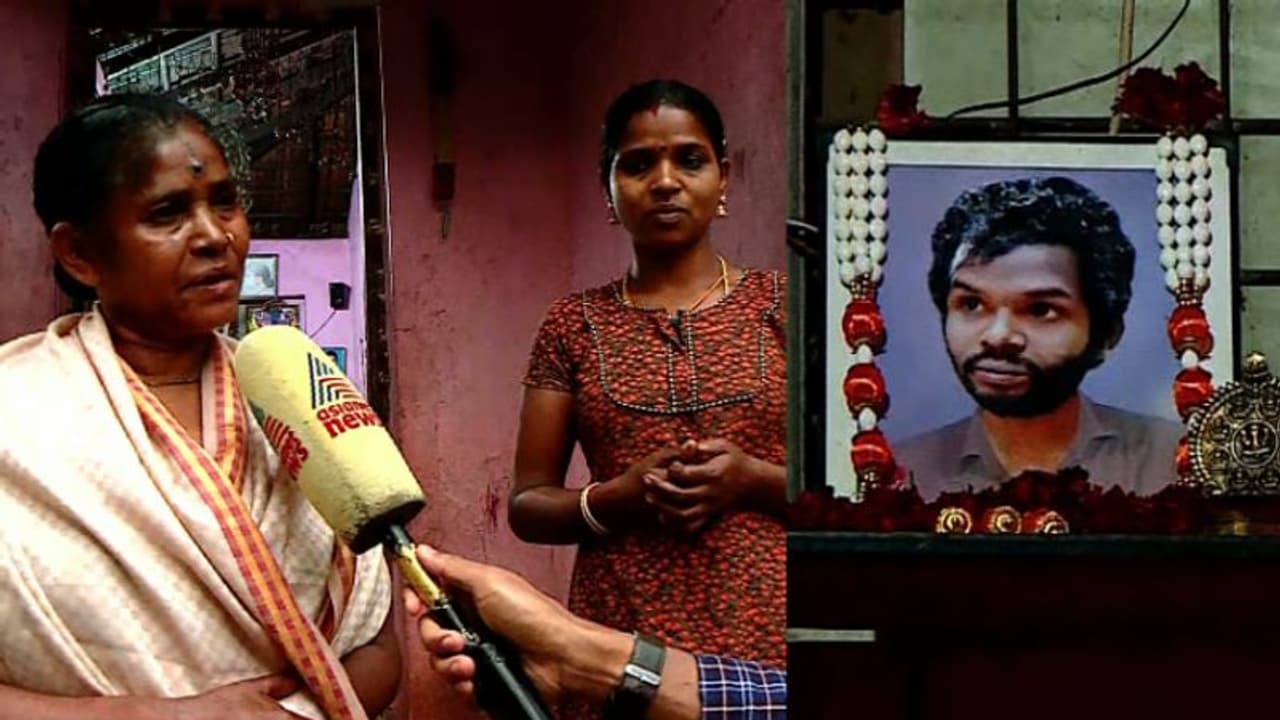 മധുവിന്റെ വീടിന് പൊലീസ് സുരക്ഷ; കൊലയാളികൾ ശിക്ഷിക്കപ്പെടുമെന്ന് അമ്മ മല്ലി മധുവിന്റെ വീടിന് പൊലീസ് സുരക്ഷ; കൊലയാളികൾ ശിക്ഷിക്കപ്പെടുമെന്ന് അമ്മ മല്ലി