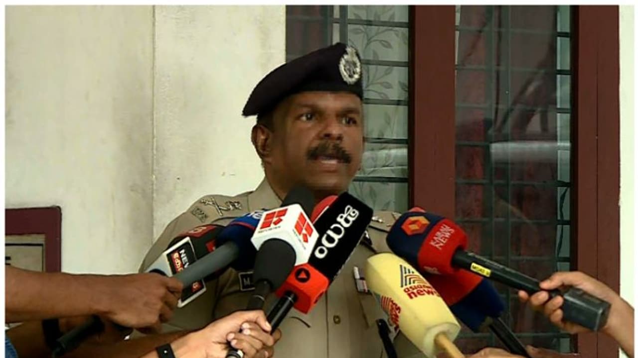 ട്രെയിനിലെ തീവെയ്പ്പ്; അന്വേഷണം പ്രാഥമിക ഘട്ടത്തിൽ, സമ​ഗ്രമായ അന്വേഷണം നടത്തുന്നു: എഡിജിപി അജിത് കുമാർ