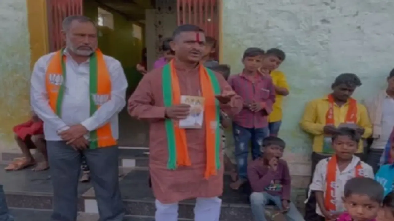 ಬೆಳಗಾವಿ: ಯಮಕನಮರಡಿಯಲ್ಲಿ ಪ್ರಚಾರ ಆರಂಭಿಸಿದ ಬಸವರಾಜ ಹುಂದ್ರಿ..! ಬೆಳಗಾವಿ: ಯಮಕನಮರಡಿಯಲ್ಲಿ ಪ್ರಚಾರ ಆರಂಭಿಸಿದ ಬಸವರಾಜ ಹುಂದ್ರಿ..!