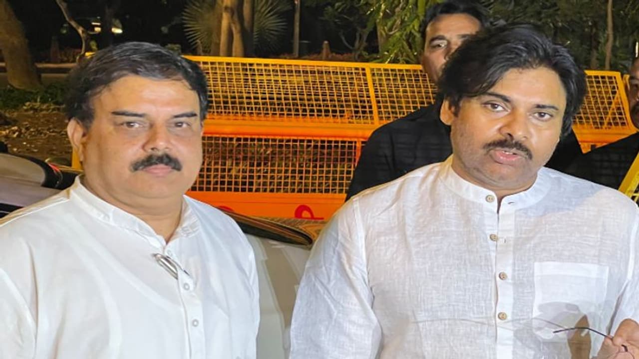 అమిత్ షాతో భేటీ లేకుండానే ముగిసిన పవన్ ఢిల్లీ పర్యటన.. సాయంత్రం నాదెండ్ల మనోహర్ కీలక ప్రెస్ మీట్..! అమిత్ షాతో భేటీ లేకుండానే ముగిసిన పవన్ ఢిల్లీ పర్యటన.. సాయంత్రం నాదెండ్ల మనోహర్ కీలక ప్రెస్ మీట్..!