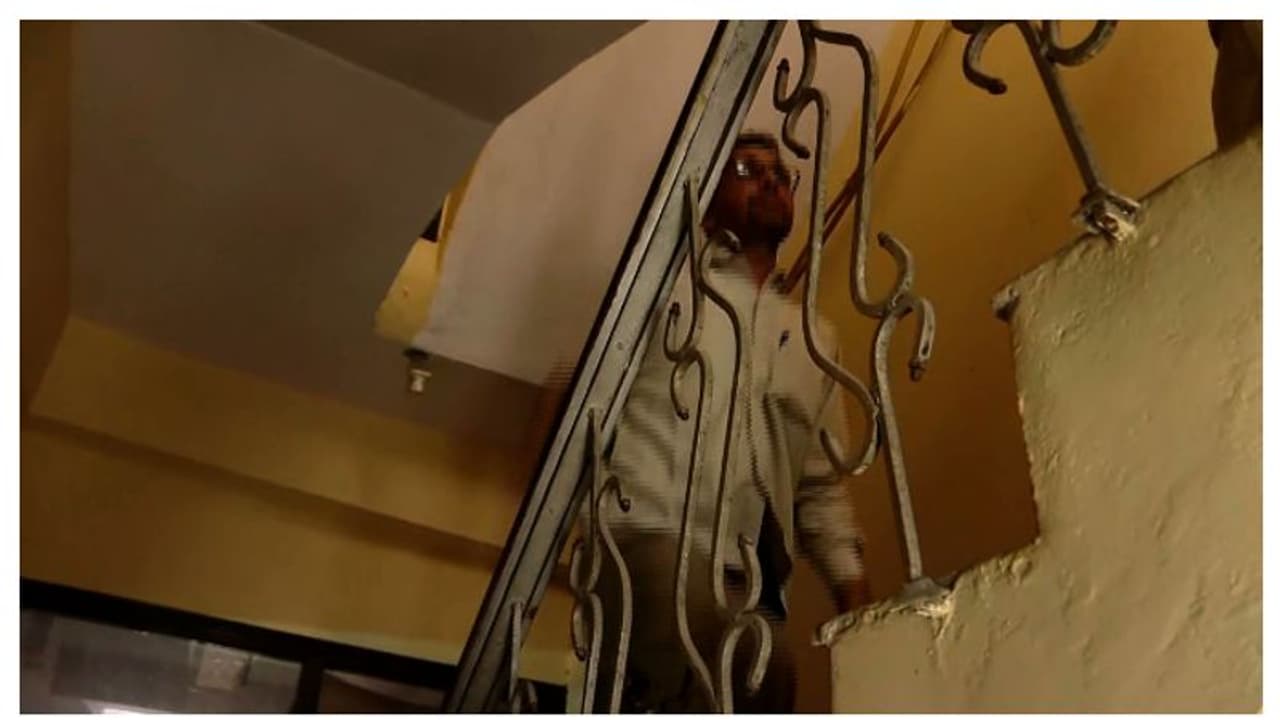 ഷഹറൂഖിൻ്റെ പിതാവിനെ കൊണ്ടുപോയി ദില്ലി പൊലീസ്; പ്രതിയുമായി ബന്ധമുള്ള ചിലരെ ചോദ്യം ചെയ്യാൻ വിളിപ്പിച്ചു ഷഹറൂഖിൻ്റെ പിതാവിനെ കൊണ്ടുപോയി ദില്ലി പൊലീസ്; പ്രതിയുമായി ബന്ധമുള്ള ചിലരെ ചോദ്യം ചെയ്യാൻ വിളിപ്പിച്ചു