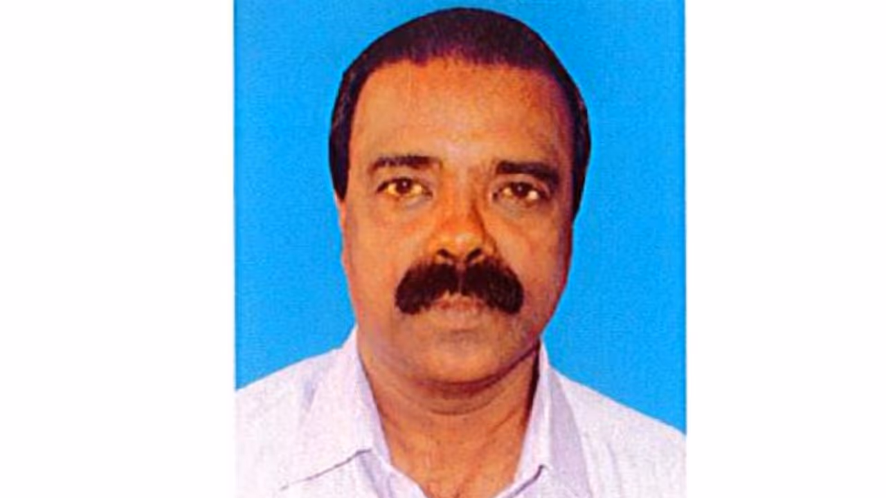 ജോലിക്കിടയിലുണ്ടായ ദേഹാസ്വാസ്ഥ്യത്തെ തുടർന്ന് ആശുപത്രിയിൽ പ്രവേശിപ്പിച്ച പ്രവാസി മരിച്ചു ജോലിക്കിടയിലുണ്ടായ ദേഹാസ്വാസ്ഥ്യത്തെ തുടർന്ന് ആശുപത്രിയിൽ പ്രവേശിപ്പിച്ച പ്രവാസി മരിച്ചു