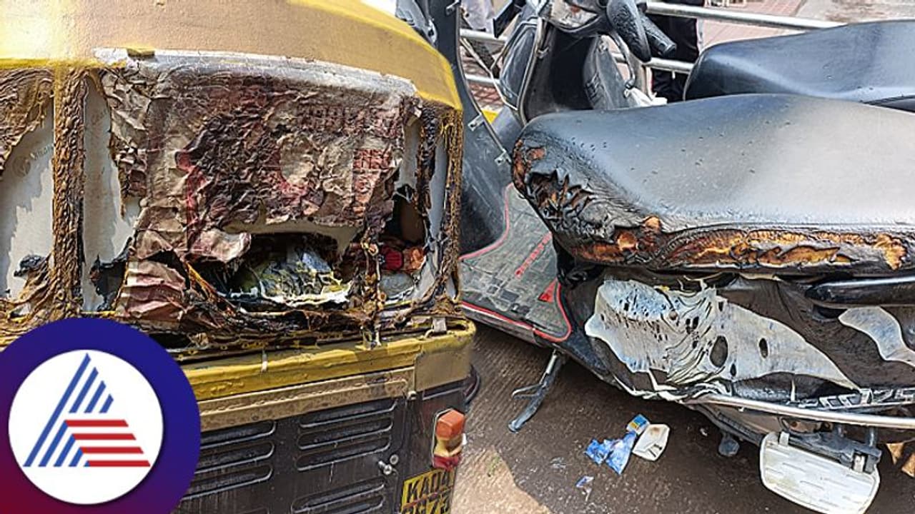 Bengaluru Karaga: ಕರ್ಪೂರ ಸೇವೆ ವೇಳೆ ಅನಾಹುತ, ಆಟೋ, ಬೈಕ್‌ಗೆ ಹತ್ತಿಕೊಂಡ ಬೆಂಕಿ!