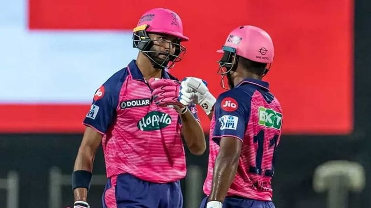 'സഞ്ജുവിന് ആ വലിയ ത്യാഗം ചെയ്യാനാകുമോ? പടിക്കലിന് സഹായകരമാകും'; വിലയിരുത്തി സഞ്ജയ് മഞ്ജരേക്കര് 'സഞ്ജുവിന് ആ വലിയ ത്യാഗം ചെയ്യാനാകുമോ? പടിക്കലിന് സഹായകരമാകും'; വിലയിരുത്തി സഞ്ജയ് മഞ്ജരേക്കര്