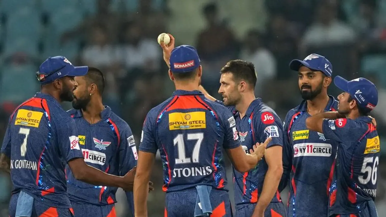 രാഹുലിന്റെ പരിക്കിന് പിന്നാലെ ലഖ്നൗവിന് അടുത്ത തിരിച്ചടി, സൂപ്പര് താരം നാട്ടിലേക്ക് മടങ്ങി രാഹുലിന്റെ പരിക്കിന് പിന്നാലെ ലഖ്നൗവിന് അടുത്ത തിരിച്ചടി, സൂപ്പര് താരം നാട്ടിലേക്ക് മടങ്ങി