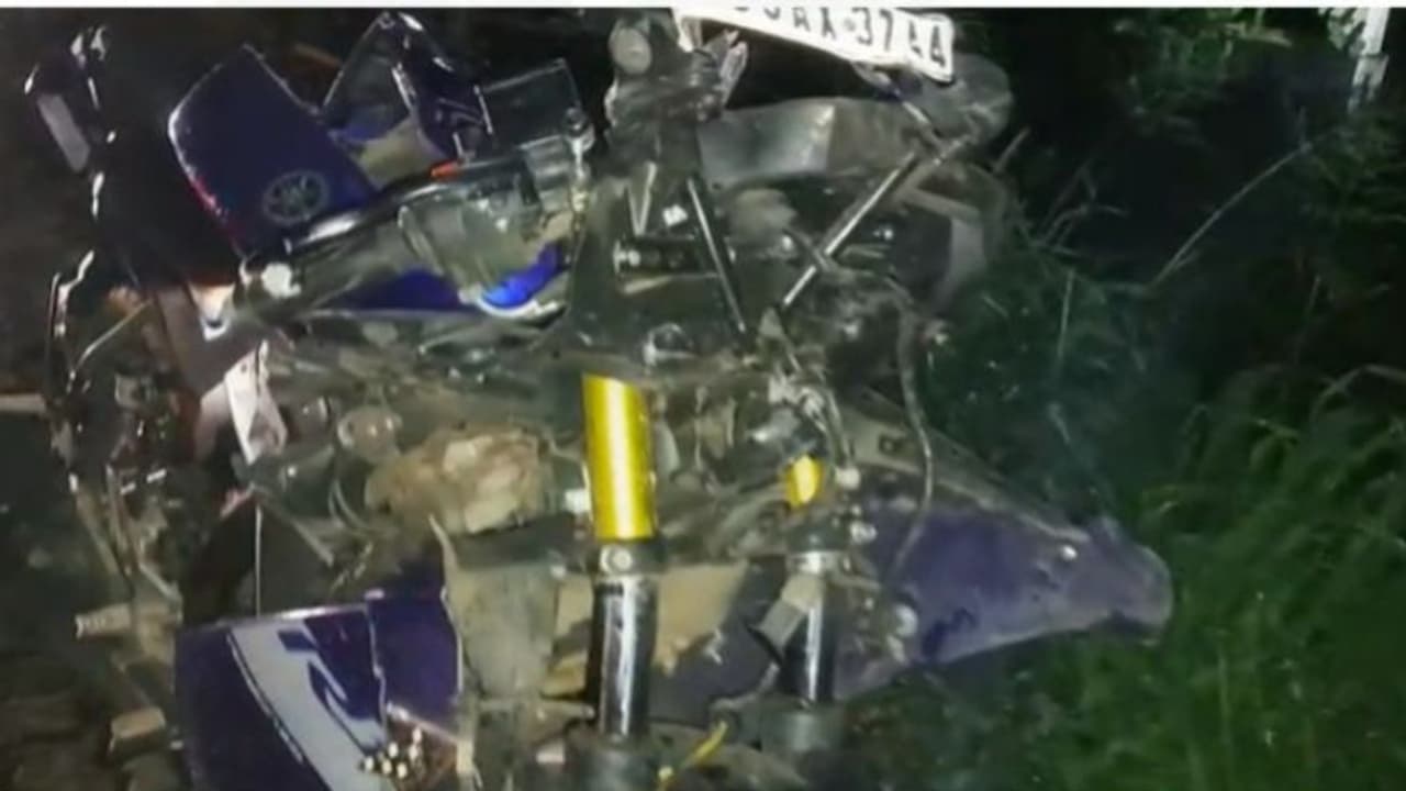 ജോലി കഴിഞ്ഞ് വീട്ടിലേക്ക് മടങ്ങിയ പെയിന്റിങ് തൊഴിലാളി അപകടത്തിൽ മരിച്ചു ജോലി കഴിഞ്ഞ് വീട്ടിലേക്ക് മടങ്ങിയ പെയിന്റിങ് തൊഴിലാളി അപകടത്തിൽ മരിച്ചു