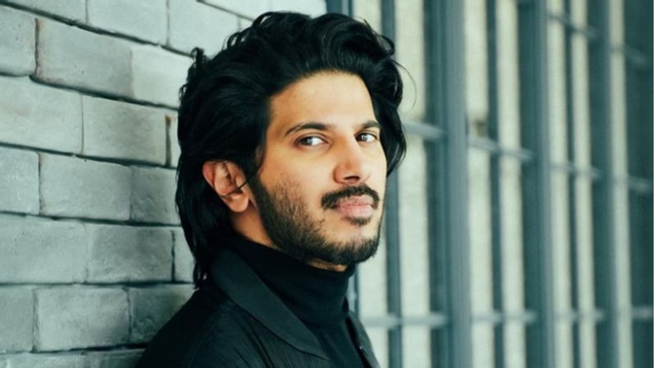 'അത് ചിലപ്പോള് എന്നെ കുഴപ്പത്തിലാക്കിയേക്കും', കാര് കളക്ഷനെ കുറിച്ച് വെളിപ്പെടുത്താതെ ദുല്ഖര് 'അത് ചിലപ്പോള് എന്നെ കുഴപ്പത്തിലാക്കിയേക്കും', കാര് കളക്ഷനെ കുറിച്ച് വെളിപ്പെടുത്താതെ ദുല്ഖര്