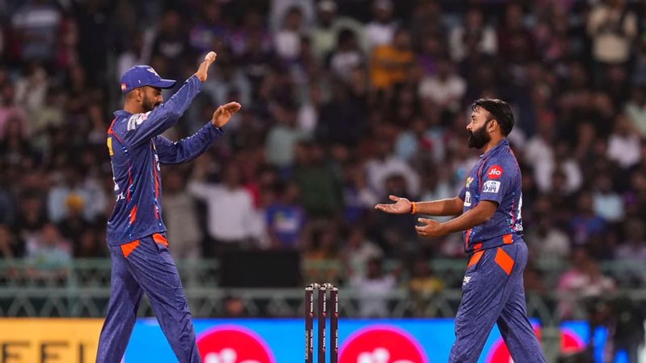 IPL 2023: ಮೋಸದಾಟವಾಡಿ ಕೊಹ್ಲಿಯನ್ನು ಔಟ್ ಮಾಡಿದ್ರಾ ಅಮಿತ್ ಮಿಶ್ರಾ..? ಇಲ್ಲಿದೆ ನೋಡಿ ವಿಡಿಯೋ ಸಾಕ್ಷಿ..! IPL 2023: ಮೋಸದಾಟವಾಡಿ ಕೊಹ್ಲಿಯನ್ನು ಔಟ್ ಮಾಡಿದ್ರಾ ಅಮಿತ್ ಮಿಶ್ರಾ..? ಇಲ್ಲಿದೆ ನೋಡಿ ವಿಡಿಯೋ ಸಾಕ್ಷಿ..!