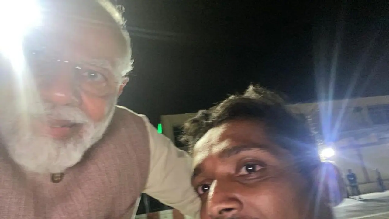 పార్టీ కార్యకర్తతో ప్రధాని మోడీ స్పెషల్ సెల్ఫీ.. ‘ఆయనతో పార్టీలో ఉండటం గర్వంగా ఉంది’ పార్టీ కార్యకర్తతో ప్రధాని మోడీ స్పెషల్ సెల్ఫీ.. ‘ఆయనతో పార్టీలో ఉండటం గర్వంగా ఉంది’