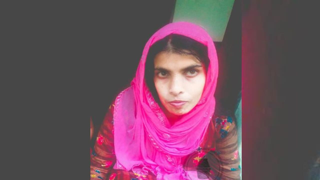 നോമ്പിനായി അത്താഴത്തിന് എഴുന്നേറ്റപ്പോൾ കണ്ടത്, കൈകാൽ കൂട്ടിക്കെട്ടി വായിൽ തുണി തിരുകിയ നിലയിൽ മകളുടെ മൃതദേഹം നോമ്പിനായി അത്താഴത്തിന് എഴുന്നേറ്റപ്പോൾ കണ്ടത്, കൈകാൽ കൂട്ടിക്കെട്ടി വായിൽ തുണി തിരുകിയ നിലയിൽ മകളുടെ മൃതദേഹം