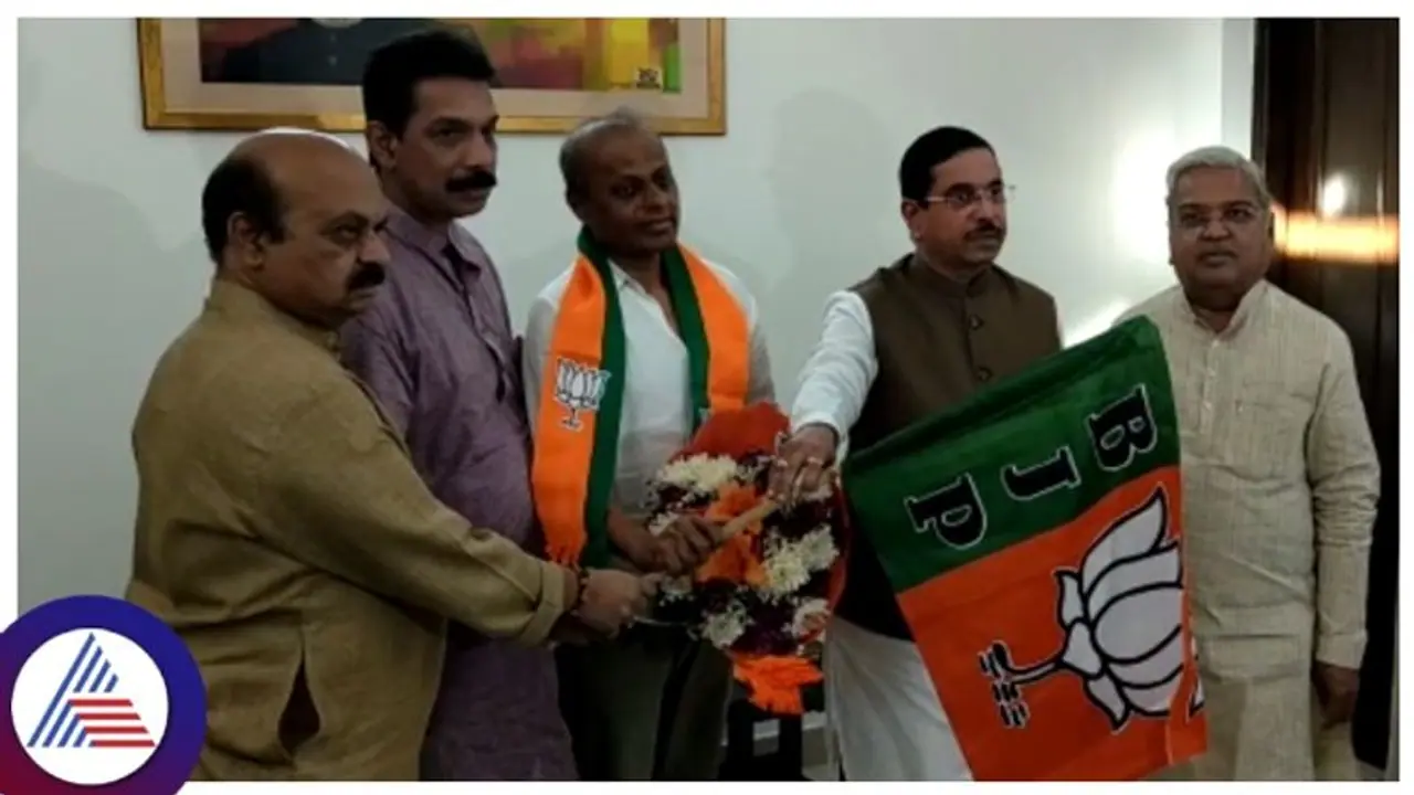 ಕಾಂಗ್ರೆಸ್‌ಗೆ ಸೆಡ್ಡುಹೊಡೆದು ಬಿಜೆಪಿ ಸೇರಿದ ನಾಗರಾಜ್‌ ಛಬ್ಬಿ: ಸಂತೋಷ್‌ ಲಾಡ್‌ಗೆ ಪೈಪೋಟಿ