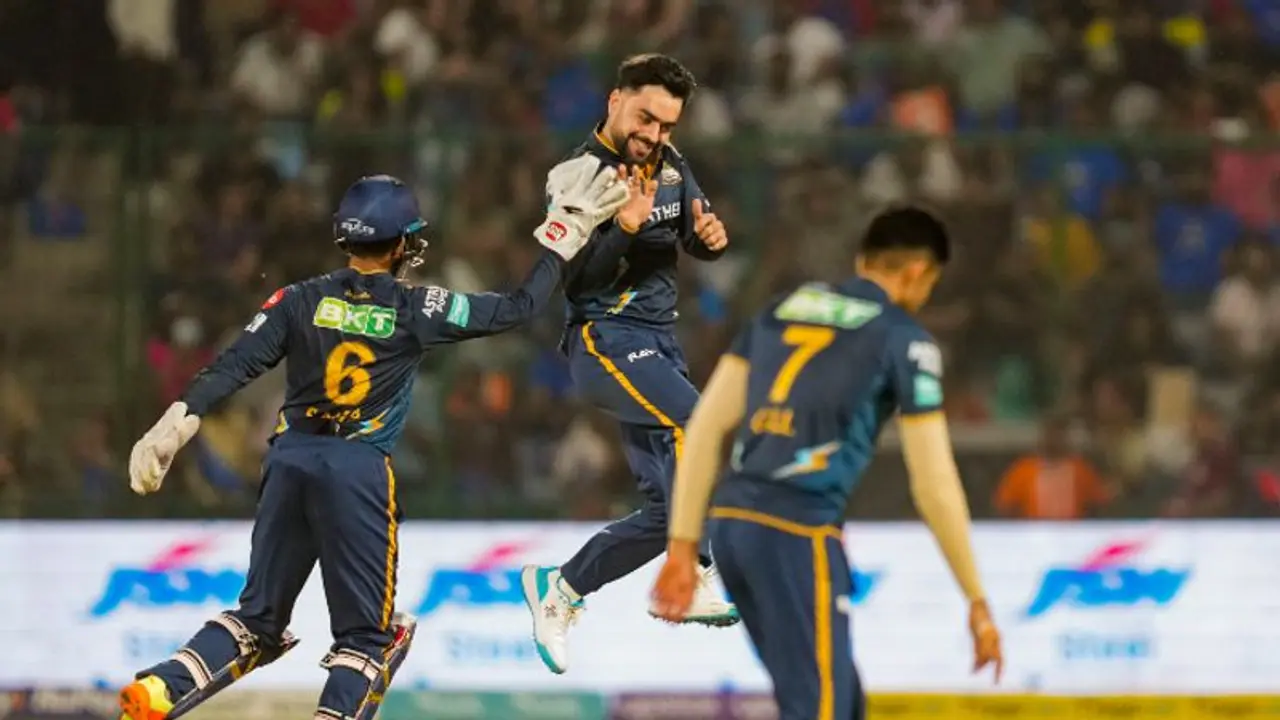 ചരിത്രമാവേണ്ടതായിരുന്നു, പക്ഷെ റിങ്കുവിന്‍റെ സംഹാര താണ്ഡവത്തില്‍ എല്ലാം മുങ്ങി; കാണാം റാഷിദിന്‍റെ ഹാട്രിക്ക്