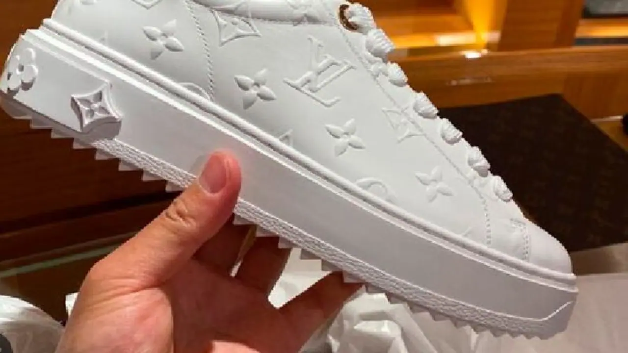 80 ಸಾವಿರ ಮೌಲ್ಯದ ಐಷಾರಾಮಿ ಶೂ ಖರೀದಿಸಿದವನಿಗೆ ಸಂಕಷ್ಟ: ಕೋರ್ಟ್ ಮೊರೆ ಹೋದ ಗ್ರಾಹಕ