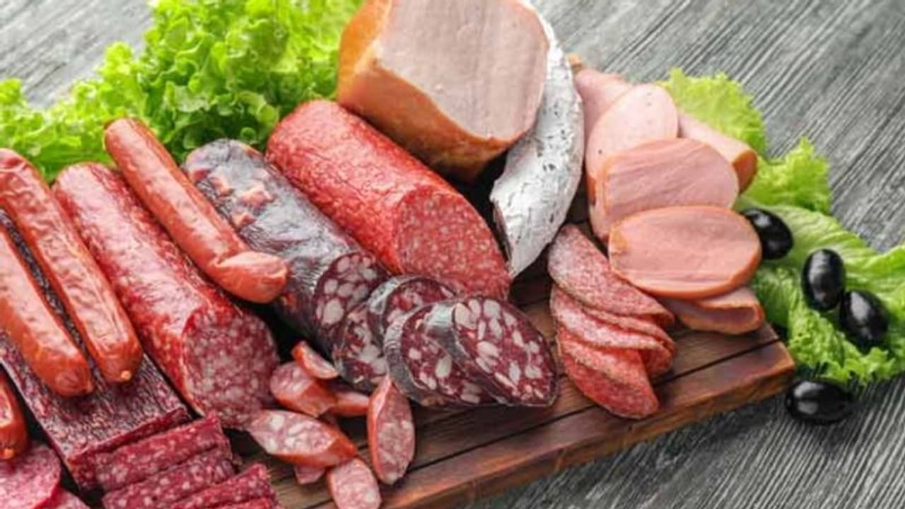 ലിസ്റ്റീരിയ അണുബാധ: തിരികെ വിളിച്ചത് 35 ടണ്ണിലേറെ ഭക്ഷ്യവസ്തുക്കൾ, ഒരാൾ മരിച്ചു, നിരവധിപ്പേർ ചികിത്സയിൽ ലിസ്റ്റീരിയ അണുബാധ: തിരികെ വിളിച്ചത് 35 ടണ്ണിലേറെ ഭക്ഷ്യവസ്തുക്കൾ, ഒരാൾ മരിച്ചു, നിരവധിപ്പേർ ചികിത്സയിൽ