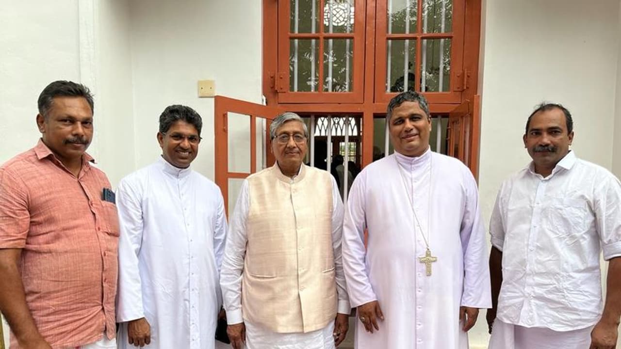 ബിഷപ്പ് ജോസഫ് പാംപ്ലാനിയെ റബർ ബോർഡ് ചെയർമാൻ സന്ദർശിച്ചു; കർഷക പ്രശ്നങ്ങളിൽ ചർച്ച ബിഷപ്പ് ജോസഫ് പാംപ്ലാനിയെ റബർ ബോർഡ് ചെയർമാൻ സന്ദർശിച്ചു; കർഷക പ്രശ്നങ്ങളിൽ ചർച്ച