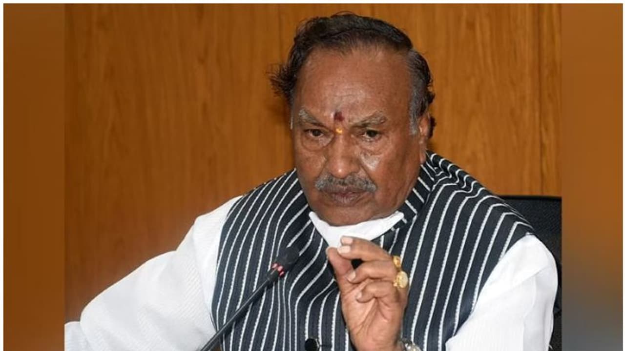 'തെരഞ്ഞെടുപ്പ് രാഷ്ട്രീയത്തിൽ നിന്ന് വിരമിക്കുന്നു'; ജെ പി നദ്ദയ്ക്ക് ഈശ്വരപ്പയുടെ കത്ത് 'തെരഞ്ഞെടുപ്പ് രാഷ്ട്രീയത്തിൽ നിന്ന് വിരമിക്കുന്നു'; ജെ പി നദ്ദയ്ക്ക് ഈശ്വരപ്പയുടെ കത്ത്