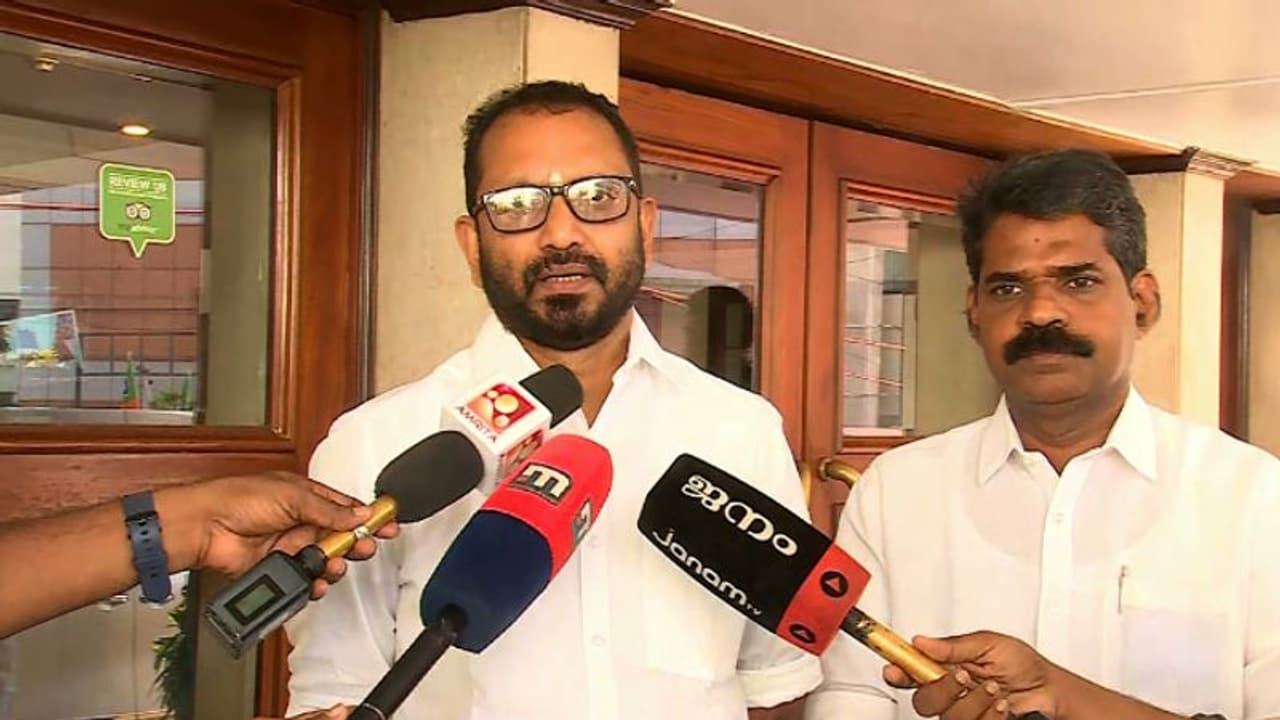 ബിഷപ്പിൻ്റെ പ്രസ്താവന; സി പി എമ്മിന്റെയും കോൺഗ്രസിന്റെയും വോട്ട് രാഷ്ട്രീയത്തിനുള്ള തിരിച്ചടി, കെ സുരേന്ദ്രൻ ബിഷപ്പിൻ്റെ പ്രസ്താവന; സി പി എമ്മിന്റെയും കോൺഗ്രസിന്റെയും വോട്ട് രാഷ്ട്രീയത്തിനുള്ള തിരിച്ചടി, കെ സുരേന്ദ്രൻ