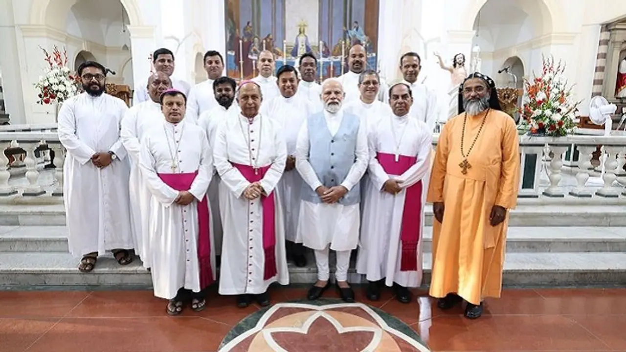 ಹಳೆಯ ಪಾಪ ಪ್ರಾಯಶ್ಚಿತಕ್ಕೆ ಚರ್ಚ್‌ಗೆ ಹೋಗಿದ್ರೆ ಒಳ್ಳೇದು: ಮೋದಿ ವಿರುದ್ಧ ಪಿಣರಾಯಿ ವಿಜಯನ್‌ ವ್ಯಂಗ್ಯ