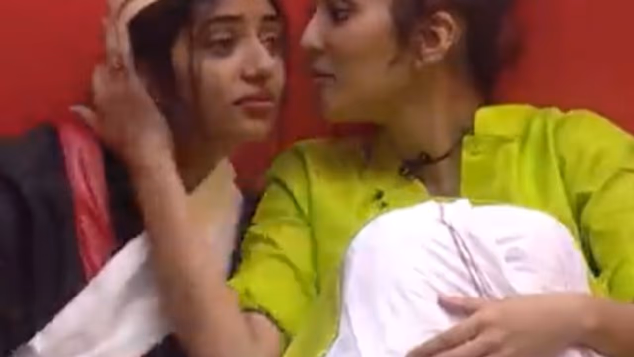 'എനിക്ക് ഉമ്മ തരുമോ', സെറീനയുടെ പിണക്കം മാറ്റുന്ന റെനീഷ വീഡിയോ പുറത്ത് 'എനിക്ക് ഉമ്മ തരുമോ', സെറീനയുടെ പിണക്കം മാറ്റുന്ന റെനീഷ വീഡിയോ പുറത്ത്