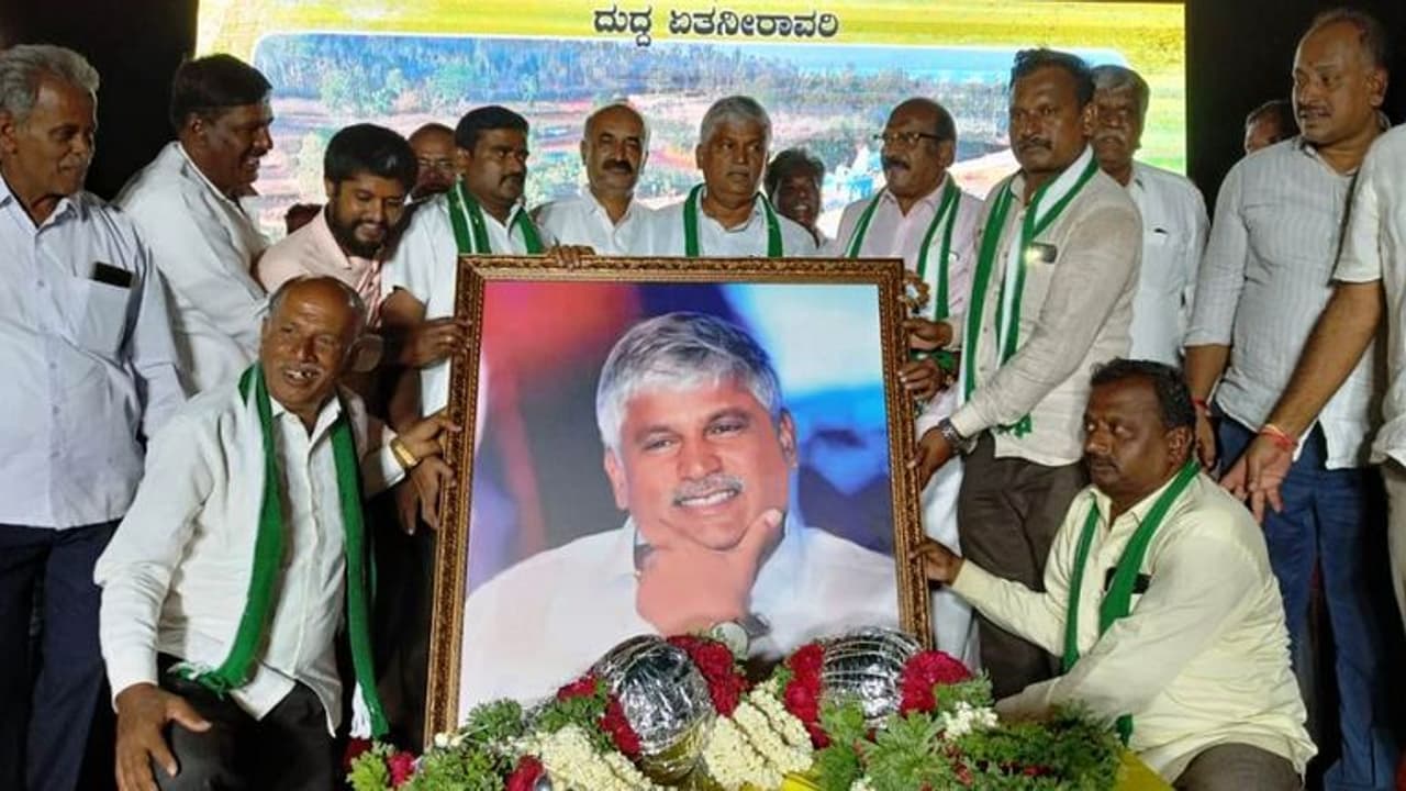 ಕ್ಷೇತ್ರದ ಅಭಿವೃದ್ಧಿ, ಹೊಸ ಆಲೋಚನೆಯೊಂದಿಗೆ ಸ್ಪರ್ಧೆ: ಶಾಸಕ ಸಿ.ಎಸ್.ಪುಟ್ಟರಾಜು ಕ್ಷೇತ್ರದ ಅಭಿವೃದ್ಧಿ, ಹೊಸ ಆಲೋಚನೆಯೊಂದಿಗೆ ಸ್ಪರ್ಧೆ: ಶಾಸಕ ಸಿ.ಎಸ್.ಪುಟ್ಟರಾಜು