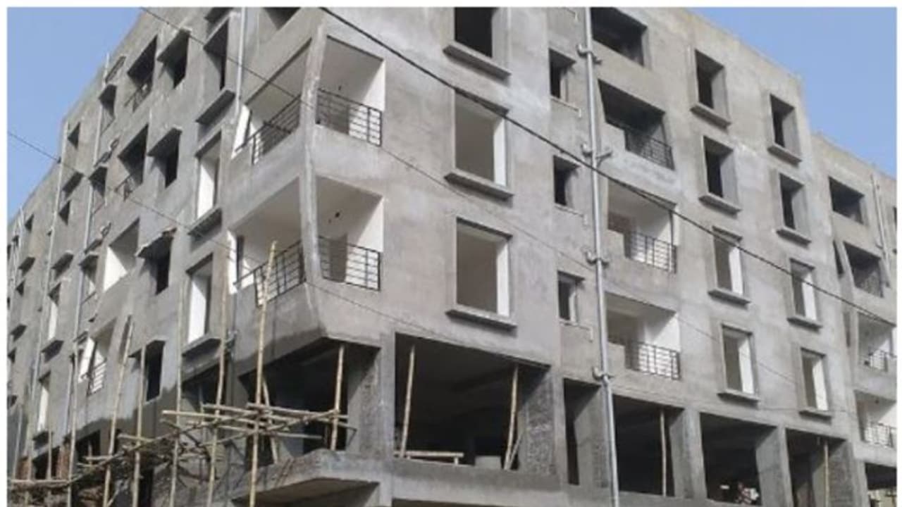 ഫ്ലാറ്റ് പെര്‍മിറ്റ് ഫീസ് കുത്തനെ കൂട്ടി, 20 മടങ്ങ് വർധന; സംസ്ഥാനത്ത് വൻകിട നിര്‍മ്മാതാക്കളും പ്രതിസന്ധിയിൽ 