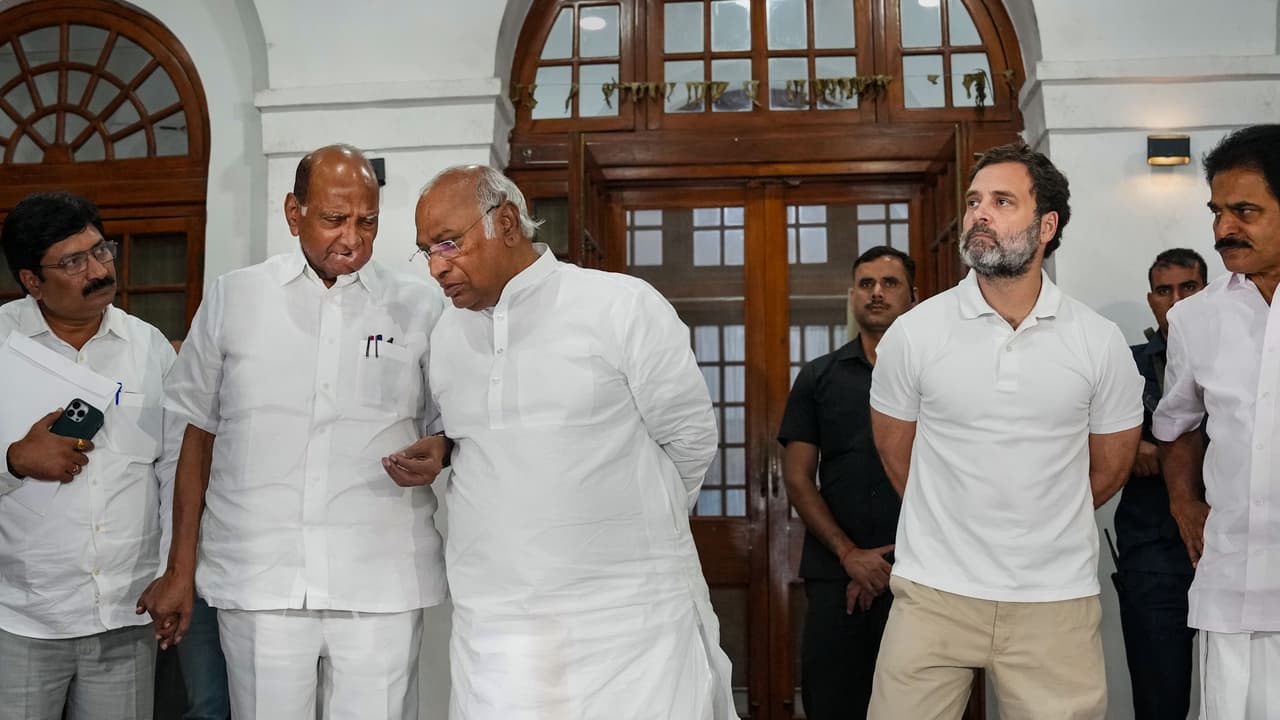 This is beginning discussions will also be held with other parties like TMC to bring them together Sharad Pawar after meeting Kharge bsm This is beginning discussions will also be held with other parties like TMC to bring them together Sharad Pawar after meeting Kharge bsm