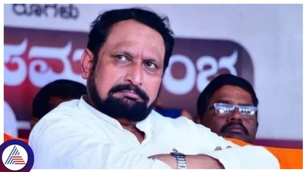 ಮೂರು ದಿನಗಳ ಹಿಂದೆಯೇ ನಾನು ಬಿಜೆಪಿ ಬಿಟ್ಟು ಆಗಿದೆ: ಲಕ್ಷ್ಮಣ ಸವದಿ ಮೂರು ದಿನಗಳ ಹಿಂದೆಯೇ ನಾನು ಬಿಜೆಪಿ ಬಿಟ್ಟು ಆಗಿದೆ: ಲಕ್ಷ್ಮಣ ಸವದಿ