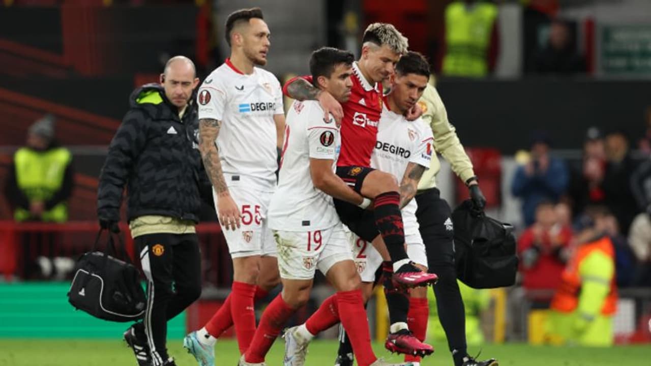 അര്‍ജന്റീനയ്ക്ക് ലോകകപ്പ് നേടികൊടുത്തത് ഈ ഒത്തൊരുമ! ലിസാന്‍ഡ്രോയെ തോളിലേറ്റി അക്യൂനയും മോന്‍റീലും വീഡിയോ