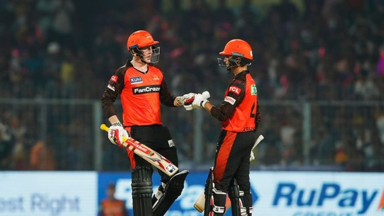 ഈഡനില്‍ റെക്കോര്‍ഡ് മഴ പെയ്യിച്ച് സണ്‍റൈസേഴ്‌സ് ഹൈദരാബാദ്; കൊല്‍ക്കത്ത നാണക്കേടിന്റെ പട്ടികയില്‍