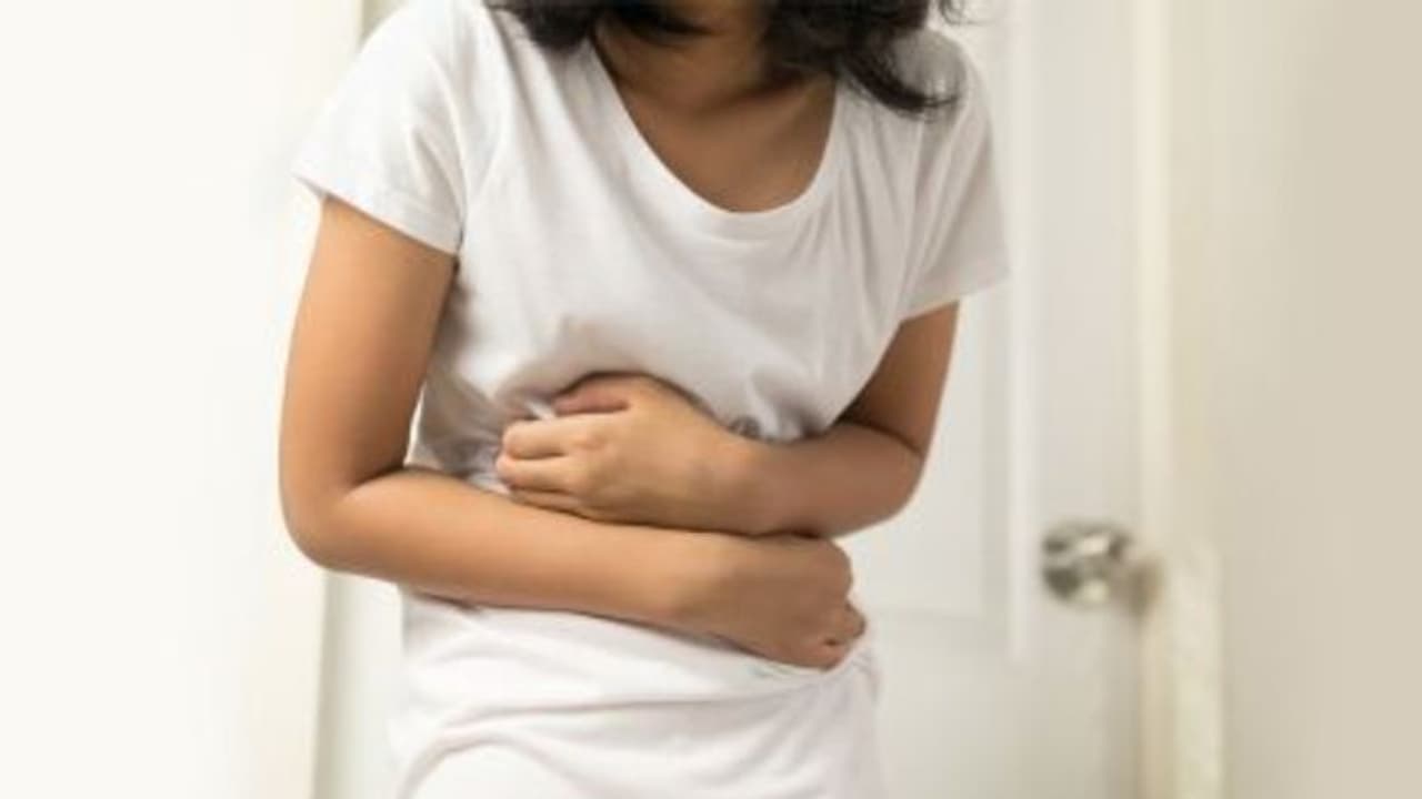 ഫാറ്റി ലിവര് രോഗം; മുഖത്ത് കാണുന്ന ഈ ലക്ഷണങ്ങളെ അവഗണിക്കരുത്... ഫാറ്റി ലിവര് രോഗം; മുഖത്ത് കാണുന്ന ഈ ലക്ഷണങ്ങളെ അവഗണിക്കരുത്...