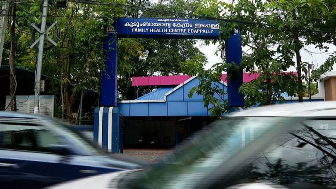 കൊച്ചിയിൽ നവജാത ശിശുവിന് വാക്സിൻ മാറി നൽകി, പരാതിയുമായി കുടുംബം 