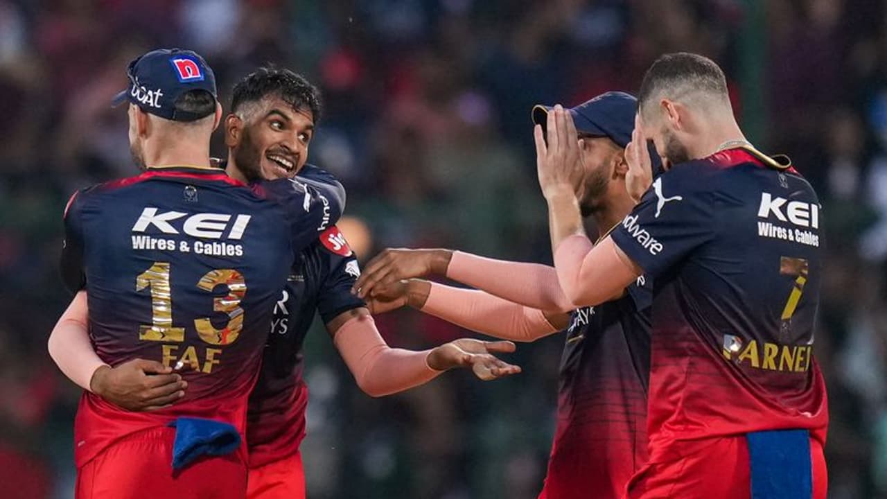 IPL 2023: RCB vs RR டாஸ் ரிப்போர்ட்..! வெளிநாட்டு வீரரை அதிரடியாக மாற்றிய ஆர்சிபி அணி 