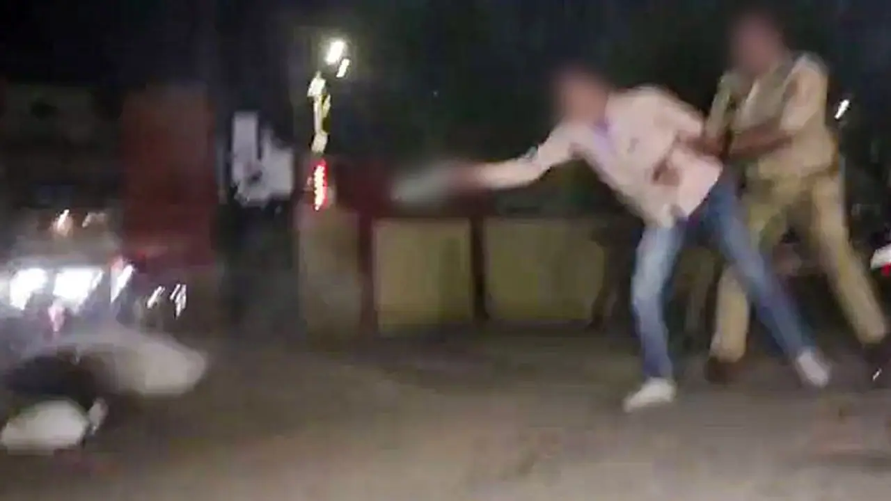  ಫೇಕ್ ಐಡಿಕಾರ್ಡ್, ಕ್ಯಾಮರಾ ಹಿಡಿದುಕೊಂಡು ಇಡೀ ದಿನ ಅತೀಕ್ ಹಿಂಬಾಲಿಸಿದ್ದ ದಾಳಿಕೋರರು! 