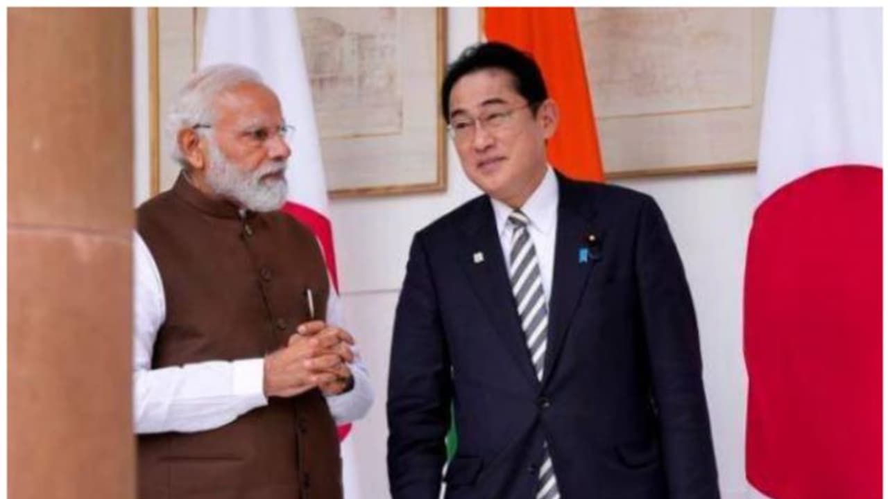 ജപ്പാൻ പ്രധാനമന്ത്രിക്കെതിരായ വധശ്രമത്തെ അപലപിച്ച് ഇന്ത്യ; അദ്ദേഹത്തിനായി പ്രാർഥിക്കുന്നുവെന്നും നരേന്ദ്രമോദി ജപ്പാൻ പ്രധാനമന്ത്രിക്കെതിരായ വധശ്രമത്തെ അപലപിച്ച് ഇന്ത്യ; അദ്ദേഹത്തിനായി പ്രാർഥിക്കുന്നുവെന്നും നരേന്ദ്രമോദി