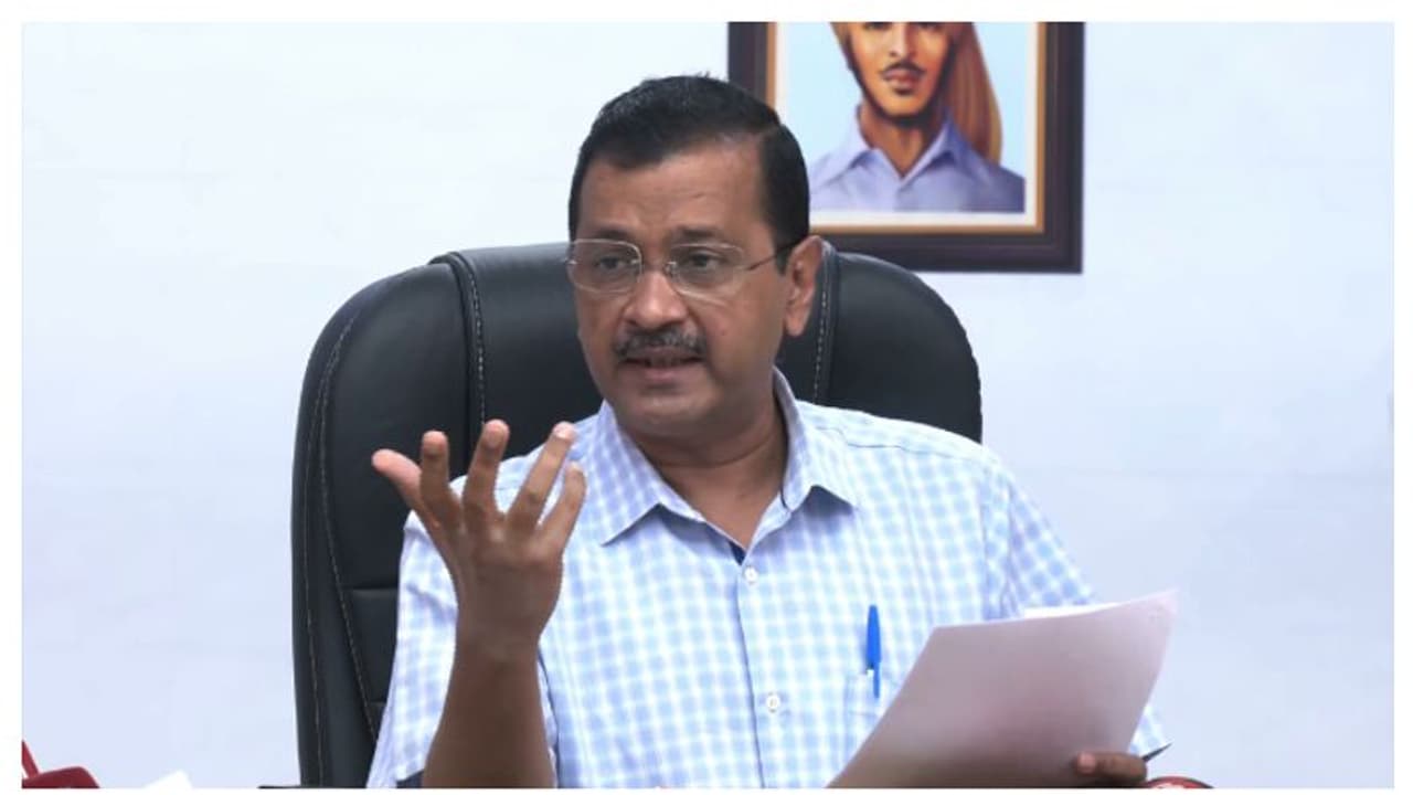 'ചോദ്യങ്ങൾക്ക് സത്യസന്ധമായി മറുപടി നൽകും'; കെജ് രിവാളിന്റെ വീടിന് മുന്നിൽ വൻ സുരക്ഷ, പ്രതിഷേധവുമായി ബിജെപി