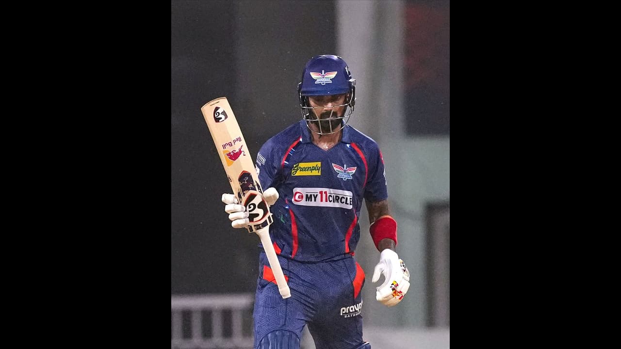 ലഖ്നൗവിനെതിരെ ഗുജറാത്തിന് ടോസ്, ഡി കോക്കിനെ ഇന്നും പുറത്തിരുത്തി ലഖ്നൗ ലഖ്നൗവിനെതിരെ ഗുജറാത്തിന് ടോസ്, ഡി കോക്കിനെ ഇന്നും പുറത്തിരുത്തി ലഖ്നൗ