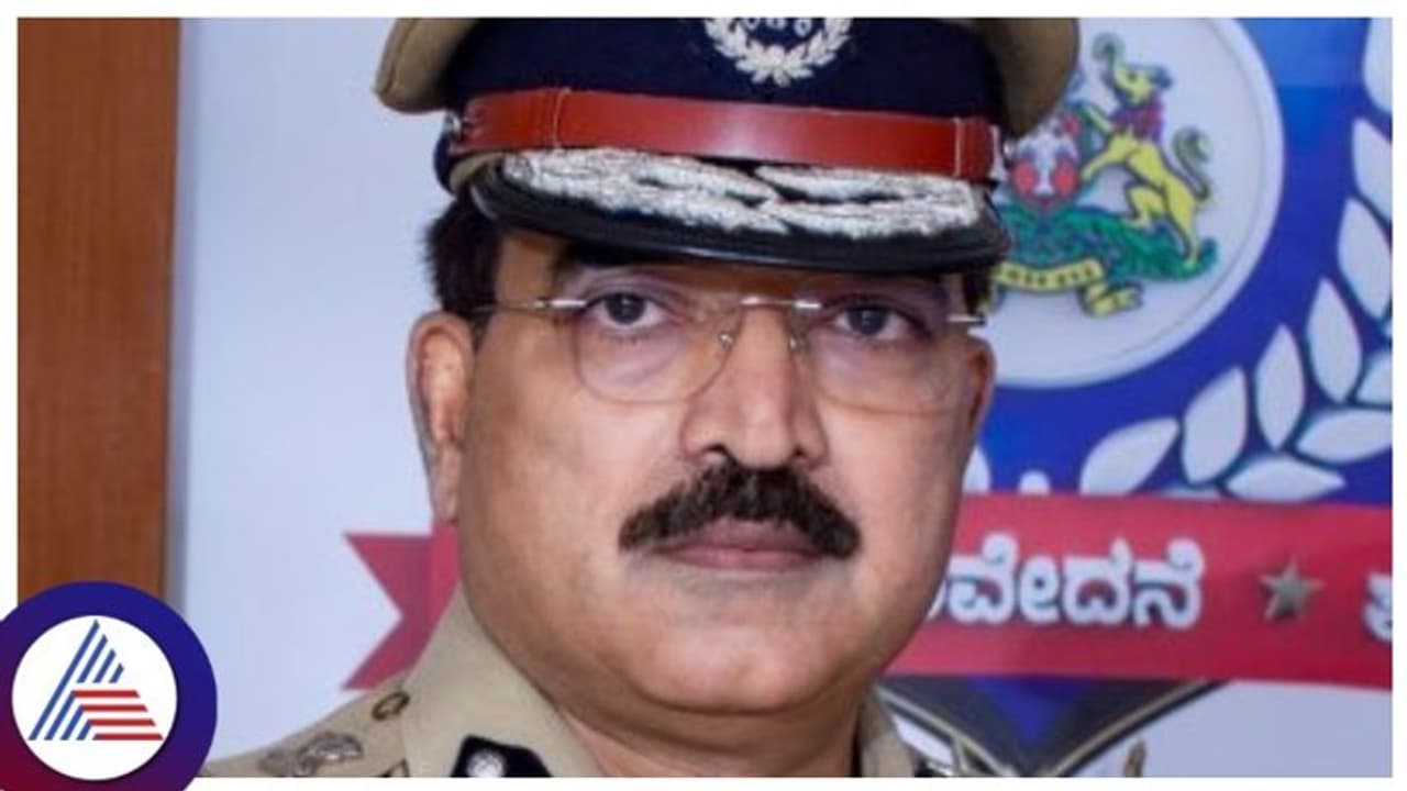 ಚುನಾವಣೆ ಸಮೀಪಿಸುತ್ತಿದ್ದಂತೆ ಪೊಲೀಸರ ಮೇಲೆ ಸಾಲು ಸಾಲು ಆರೋಪ, ಕಮಿಷನರ್ ರೆಡ್ಡಿ ಫುಲ್ ಗರಂ! ಚುನಾವಣೆ ಸಮೀಪಿಸುತ್ತಿದ್ದಂತೆ ಪೊಲೀಸರ ಮೇಲೆ ಸಾಲು ಸಾಲು ಆರೋಪ, ಕಮಿಷನರ್ ರೆಡ್ಡಿ ಫುಲ್ ಗರಂ!