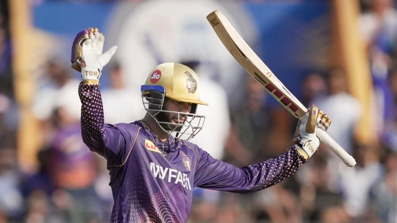 അവസാനിപ്പിച്ചത് 15 വര്‍ഷത്തെ നീണ്ട കാത്തിരിപ്പ്; അപൂര്‍വ നേട്ടത്തിനുടമയായി വെങ്കടേഷ് അയ്യര്‍