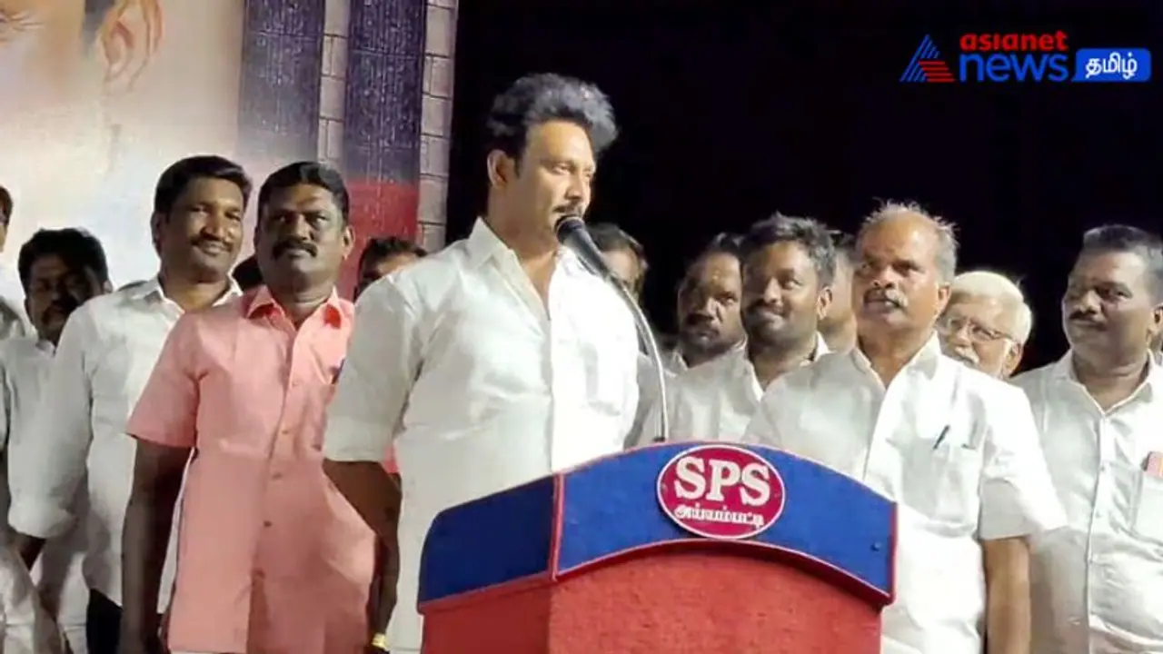 அரசுக்கு நன்றி தெரிவிக்கும் மாநாட்டில் அமைச்சரிடம் மடிபிச்சை ஏந்திய ஆசிரியை சென்னையில் பரபரப்பு அரசுக்கு நன்றி தெரிவிக்கும் மாநாட்டில் அமைச்சரிடம் மடிபிச்சை ஏந்திய ஆசிரியை சென்னையில் பரபரப்பு