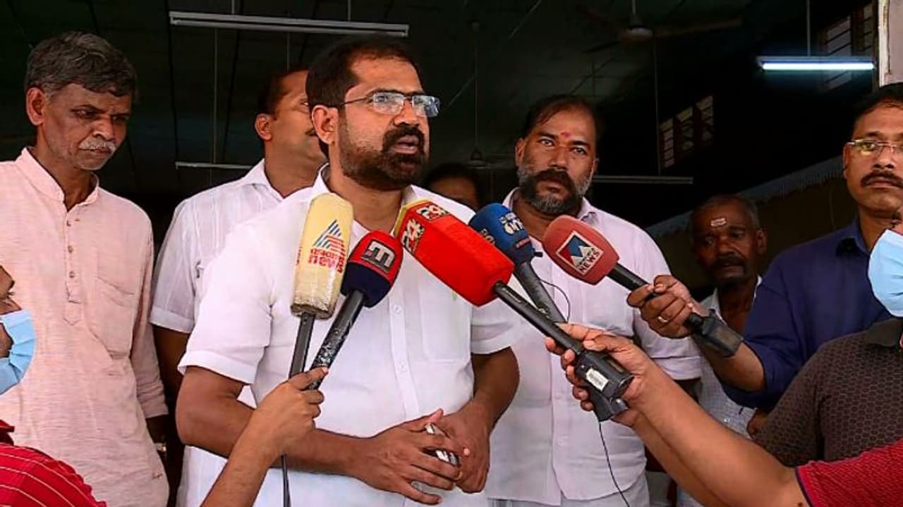  'അതിരപ്പിള്ളിയിലെ ജനങ്ങളുടെ ആശങ്ക വനം മന്ത്രിയുടെ ശ്രദ്ധയിൽ പെടുത്തി'; സനീഷ് കുമാർ ജോസഫ് എംഎൽഎ