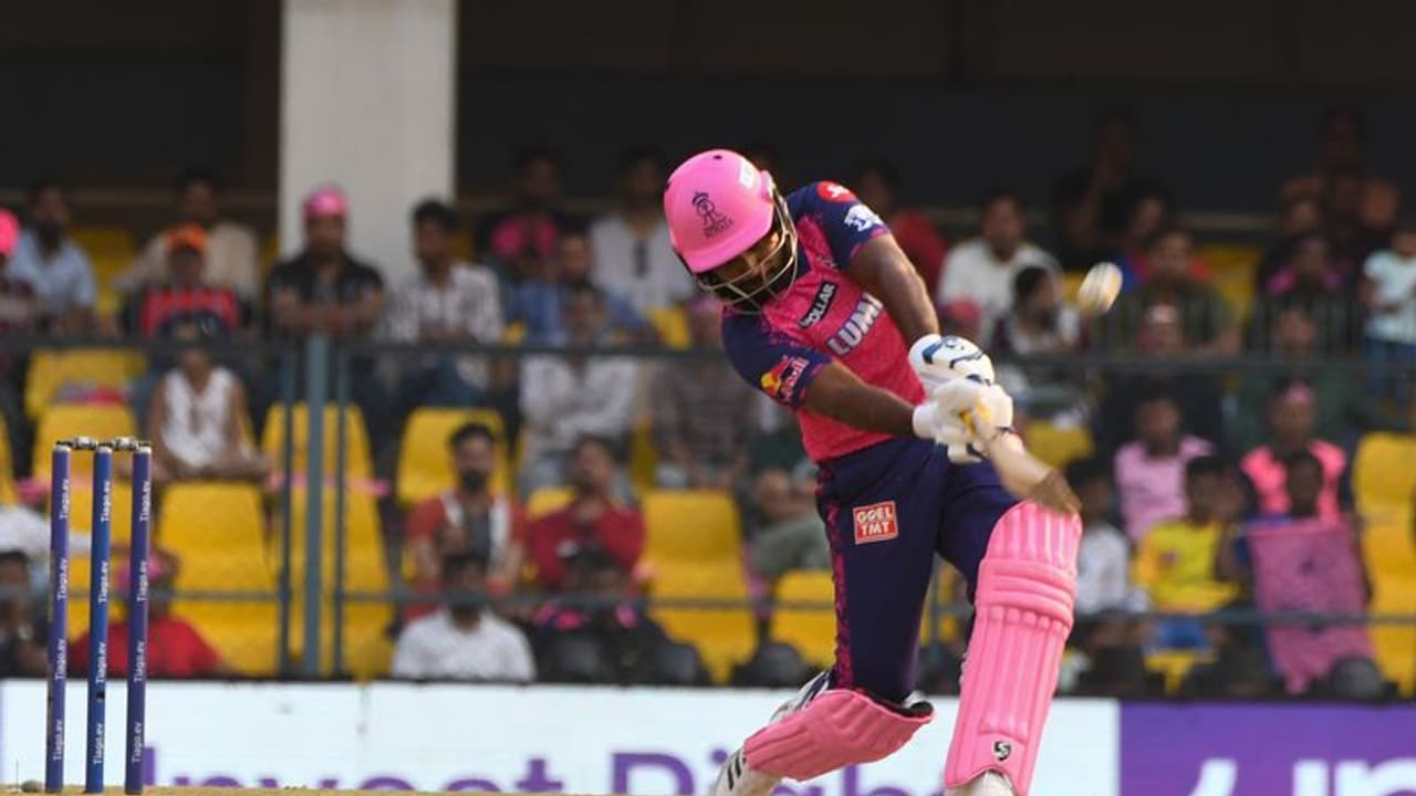 സഞ്ജു സാംസണ്‍ സ്‌പെഷ്യല്‍ താരം, ധോണിയെ പോലെ, ഇന്ത്യന്‍ ടീമിലെടുക്കണം; വാദിച്ച് ഹര്‍ഭജന്‍ 