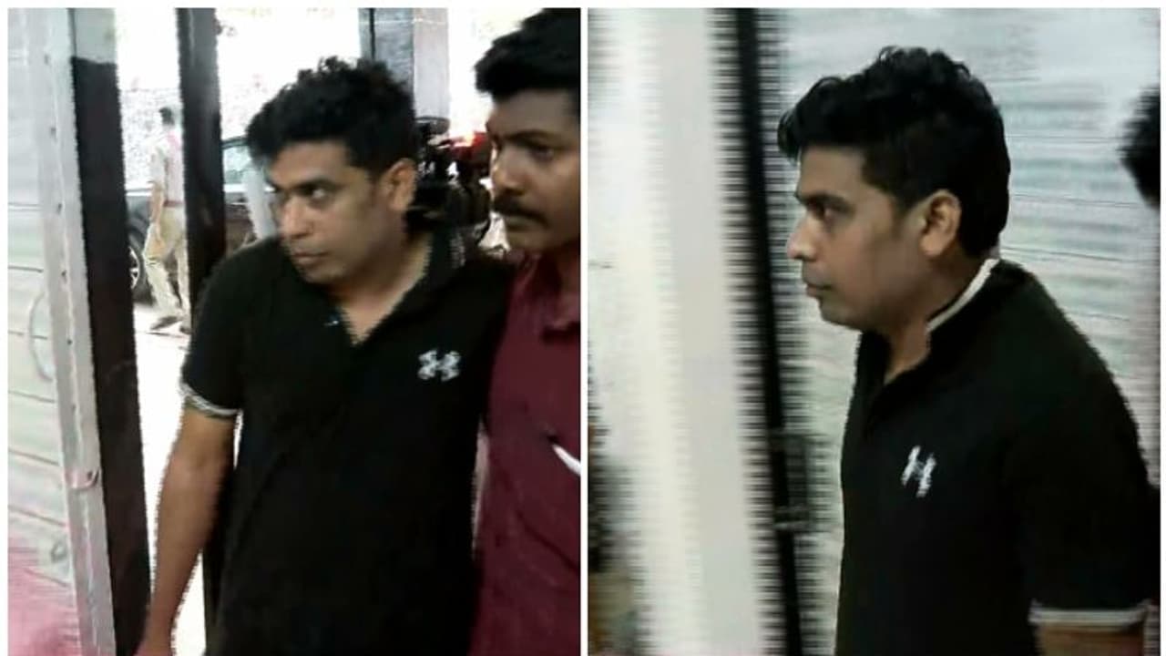 തട്ടിക്കൊണ്ടുപോയത് കൊടുവള്ളി സ്വദേശി, ശാരീരികമായി ഉപദ്രവിച്ചു; ഷാഫിയുടെ മൊഴി പുറത്ത് തട്ടിക്കൊണ്ടുപോയത് കൊടുവള്ളി സ്വദേശി, ശാരീരികമായി ഉപദ്രവിച്ചു; ഷാഫിയുടെ മൊഴി പുറത്ത്