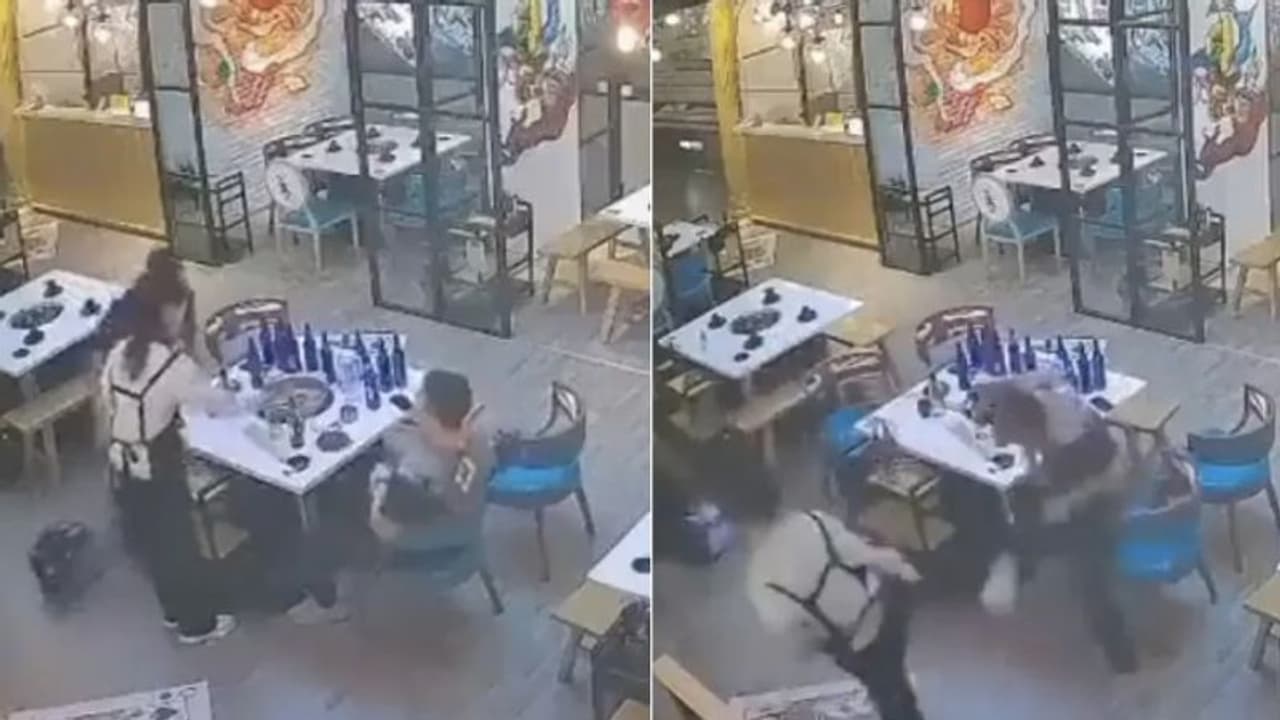 'നമ്പര്' ഇടാൻ വന്ന 'ചേട്ടന്മാര്'ക്ക് കൈ നിറയെ കിട്ടി; യുവതിയുടെ 'ഫൈറ്റ്' വൈറലാകുന്നു... 'നമ്പര്' ഇടാൻ വന്ന 'ചേട്ടന്മാര്'ക്ക് കൈ നിറയെ കിട്ടി; യുവതിയുടെ 'ഫൈറ്റ്' വൈറലാകുന്നു...