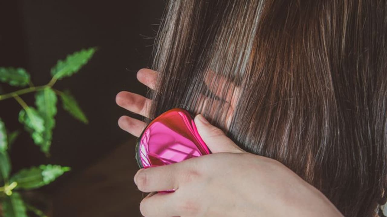 Here are 10 simple and easy tips to keep your hair healthy this summer Here are 10 simple and easy tips to keep your hair healthy this summer