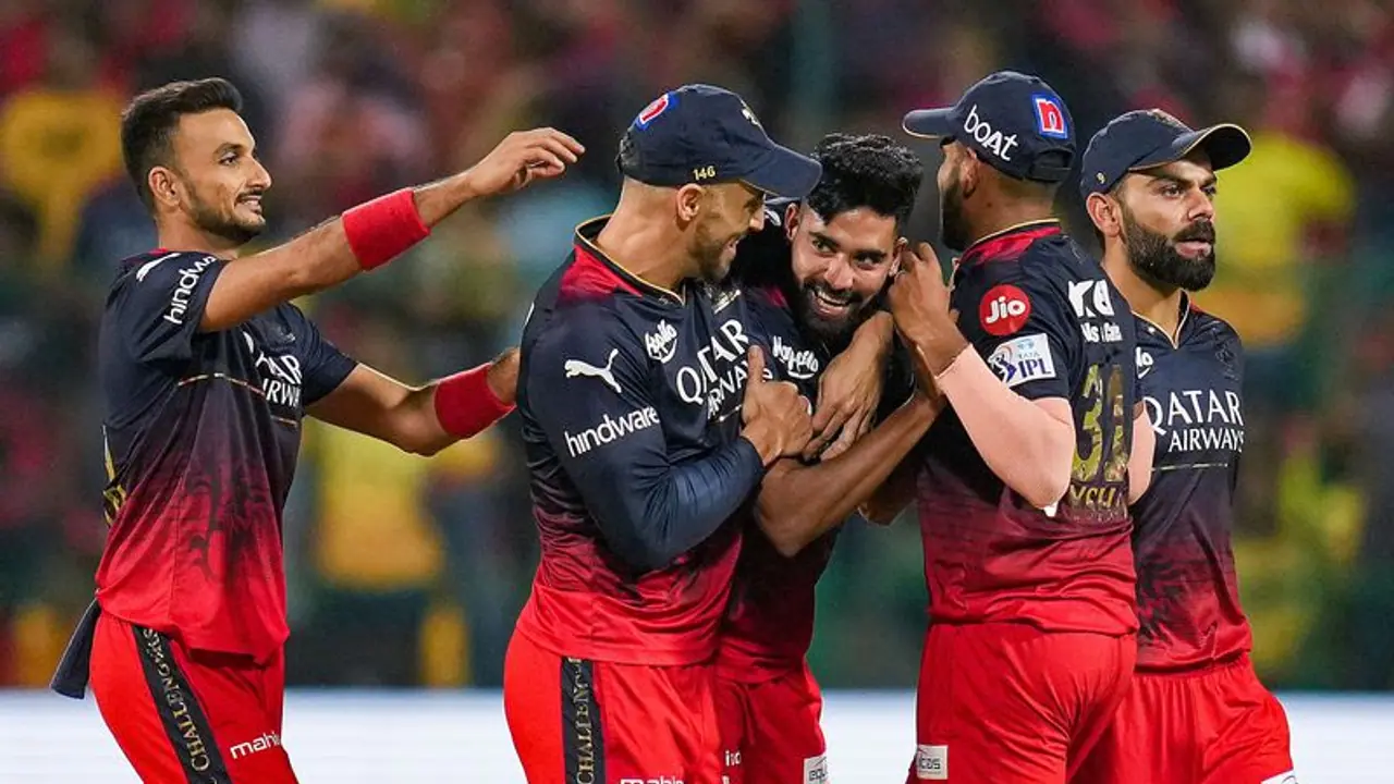 ഐപിഎല്ലിനിടെ വാതുവെപ്പുകാരന് സമീപിച്ചുവെന്ന് വെളിപ്പെടുത്തി ആര്സിബി പേസര് ഐപിഎല്ലിനിടെ വാതുവെപ്പുകാരന് സമീപിച്ചുവെന്ന് വെളിപ്പെടുത്തി ആര്സിബി പേസര്