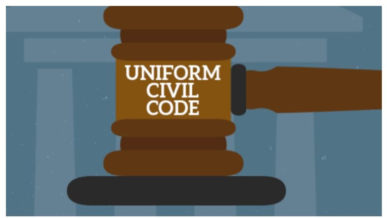 ഏകീകൃത സിവിൽ കോഡ് നടപ്പാക്കുന്നതിന്റെ സാധ്യത കേന്ദ്ര സർക്കാർ തേടുന്നതായി റിപ്പോർട്ട് ഏകീകൃത സിവിൽ കോഡ് നടപ്പാക്കുന്നതിന്റെ സാധ്യത കേന്ദ്ര സർക്കാർ തേടുന്നതായി റിപ്പോർട്ട്